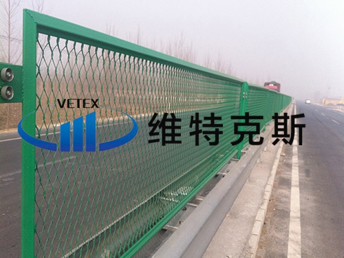 菱形網(wǎng)護(hù)欄